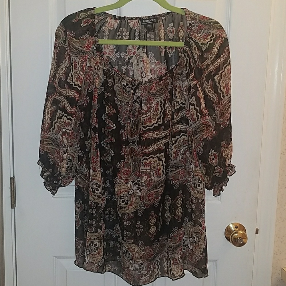 NWOT Beautiful Paisley Blouse